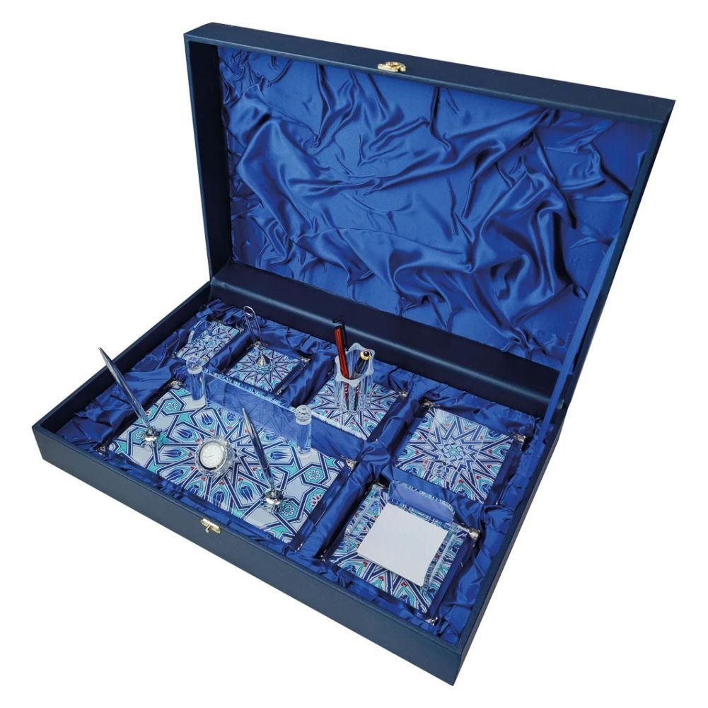 Kristal Masa Takımı